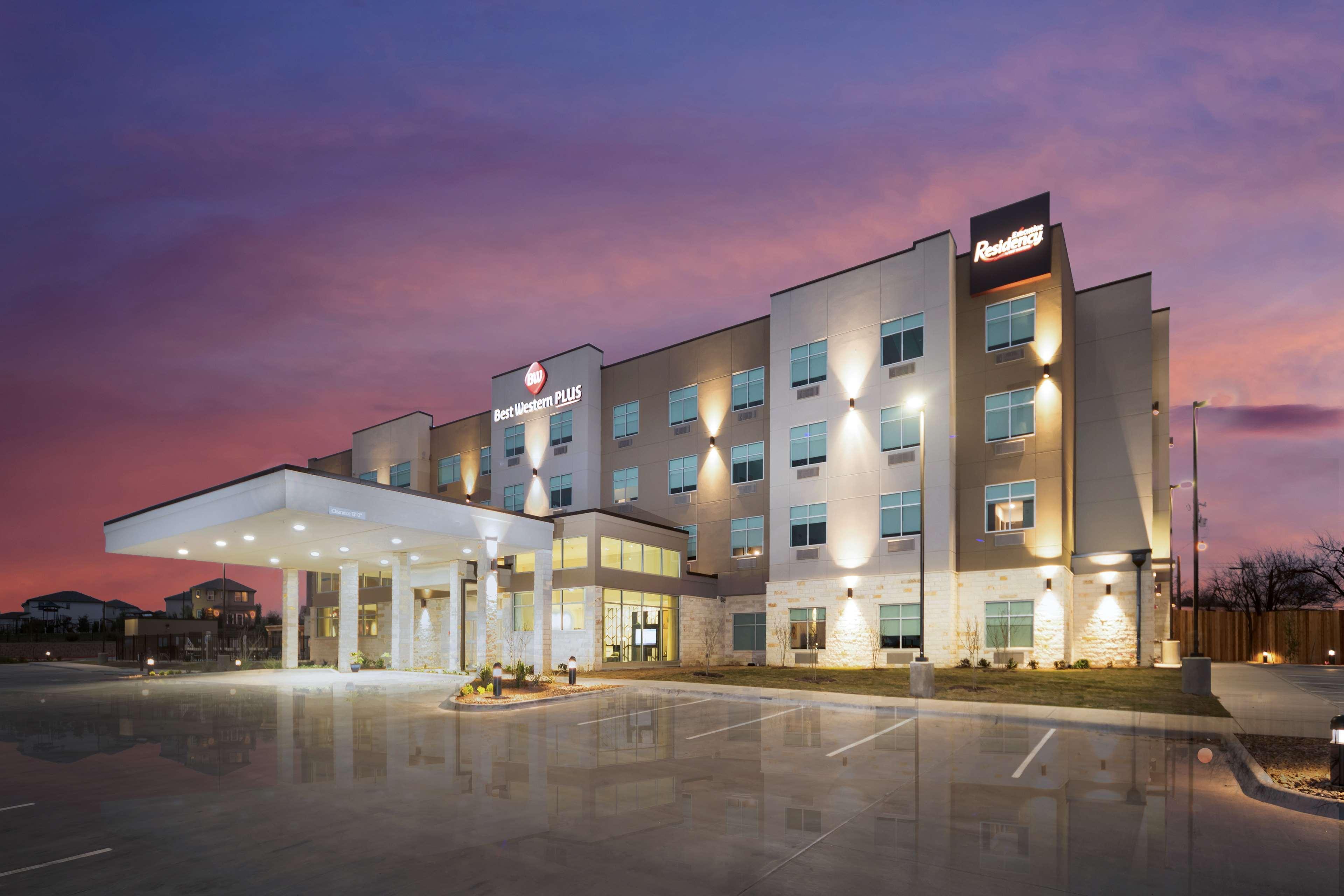 บี/ดับเบิลยู พลัส เอ็กเซคคิวทีฟ เรซิเดนซี ออสติน Hotel ฟลูเกอร์วิลล์ ภายนอก รูปภาพ